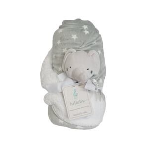 Lullaby Lane Gray Star Print Fleece Blanket Plush Elephant Rattle Gift Set New